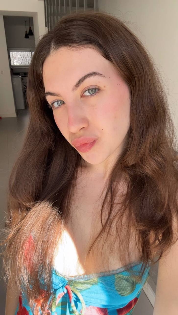 Nude girl Amber in Kathmandu